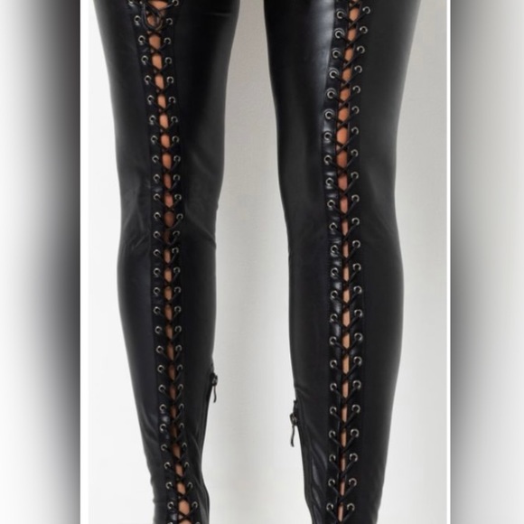 SOLD…. AZALEA WANG/ BRAND NEW/ Belted Gladiator Thigh High Boots - Picture 6 of 6